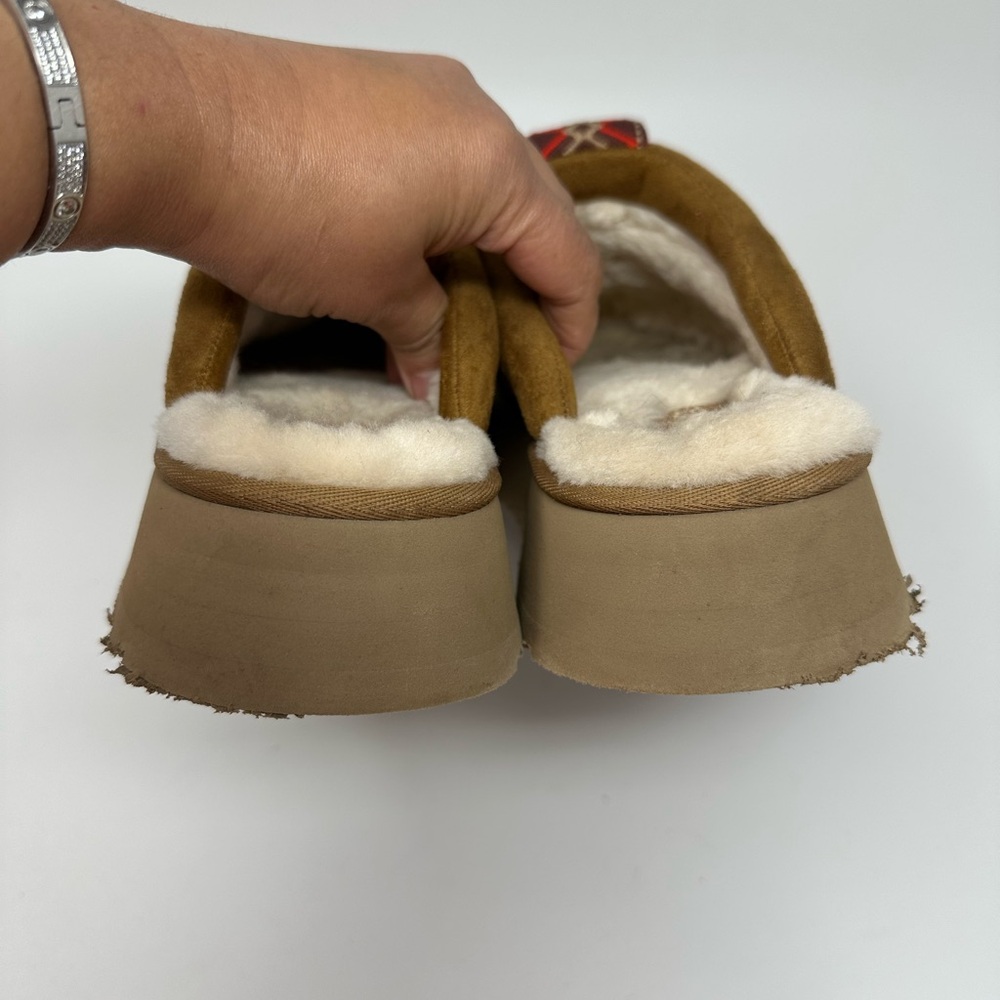 UGG TAZZLE Women's Slippers Suede Chestnut US 10 - Picture 9 of 12
